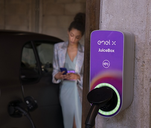 Juice Box Pro Cellular Pro Enel X ricarica auto elettriche Torino